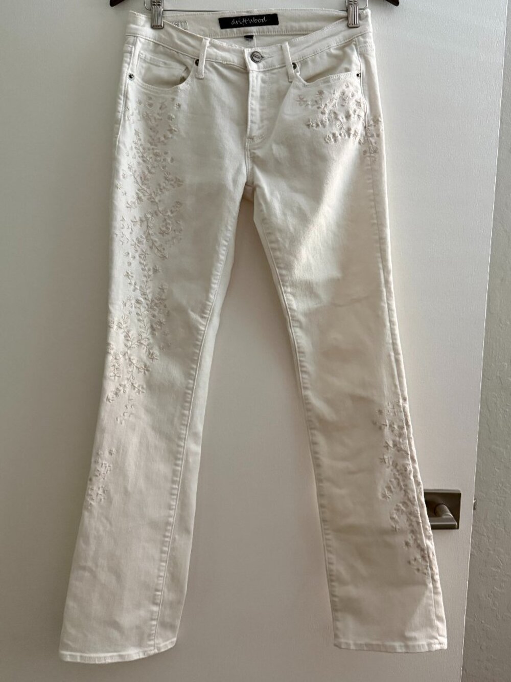 Driftwood Kelly Bootcut Jeans White with embroidery size 27